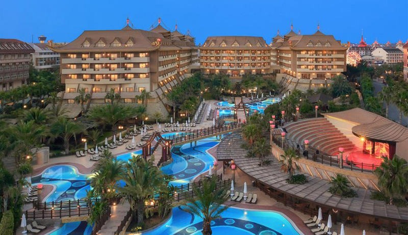 Royal Dragon Hotel