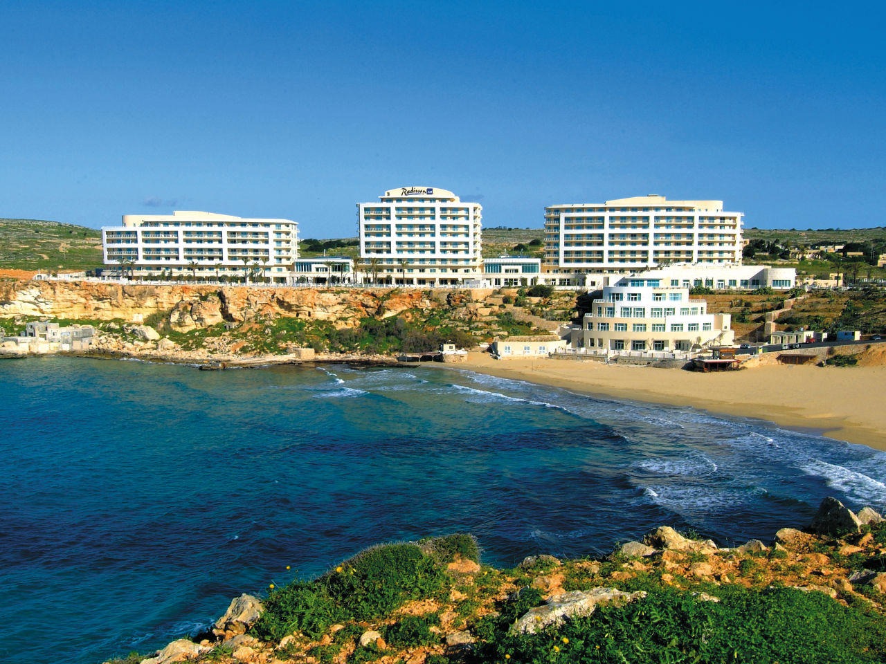 Radisson Blu Golden Sands Resort