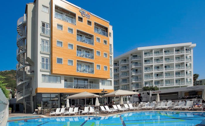 Cettia Beach Resort Hotel