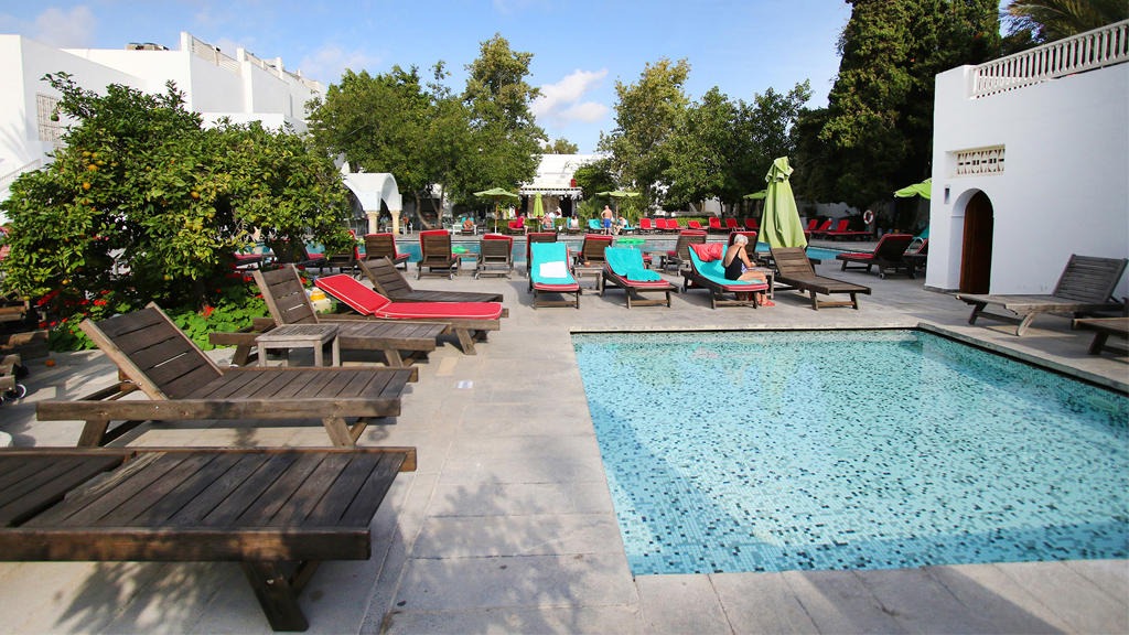 Orangers Beach Resort & Bungalows