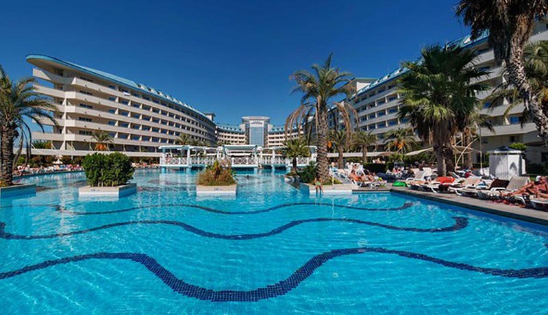 Crystal Admiral Resort Suites and Spa