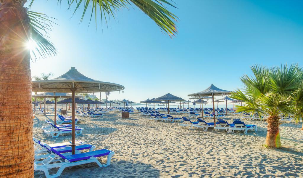 Hotel St. Raphael Resort