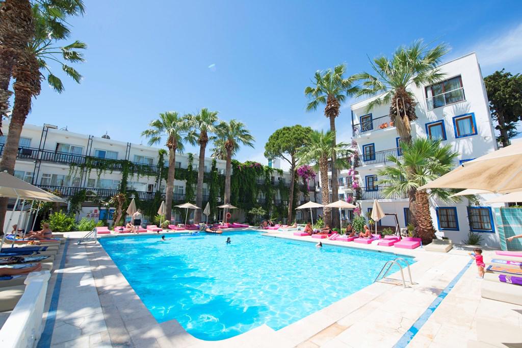 Hotel Sami Beach