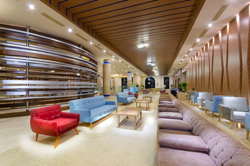 Titanic Royal Hotel