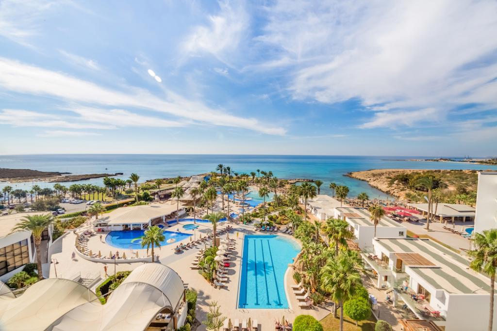 Hotel Adams Beach