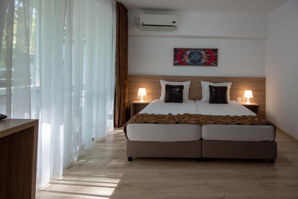 Hotel Ariana