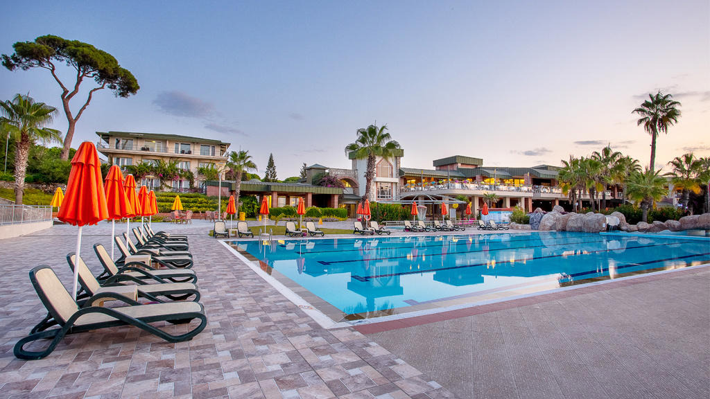 Pine Beach Resort ex Maritim