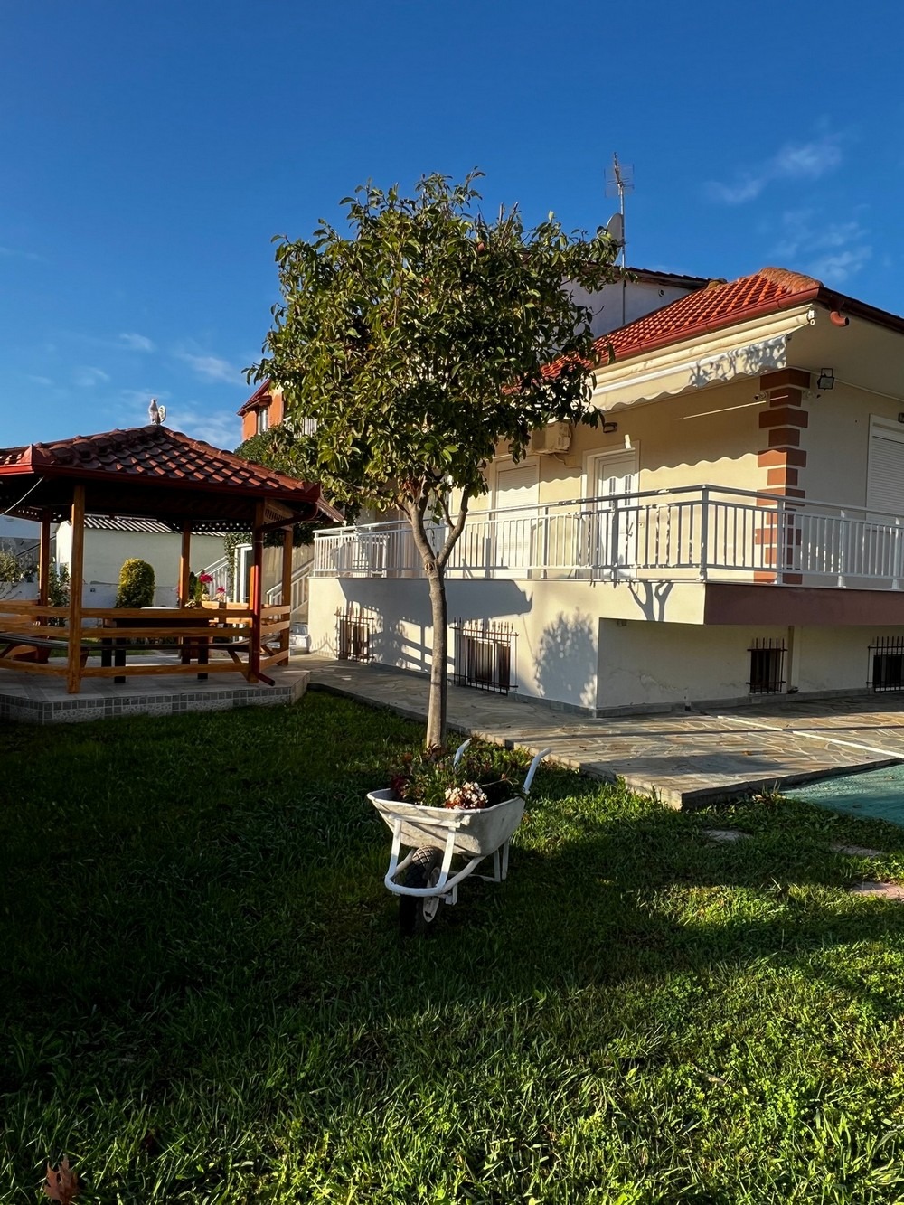 Vila Thomai