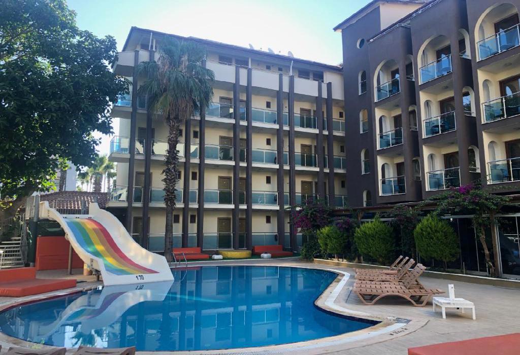 Hotel Astoria Beach