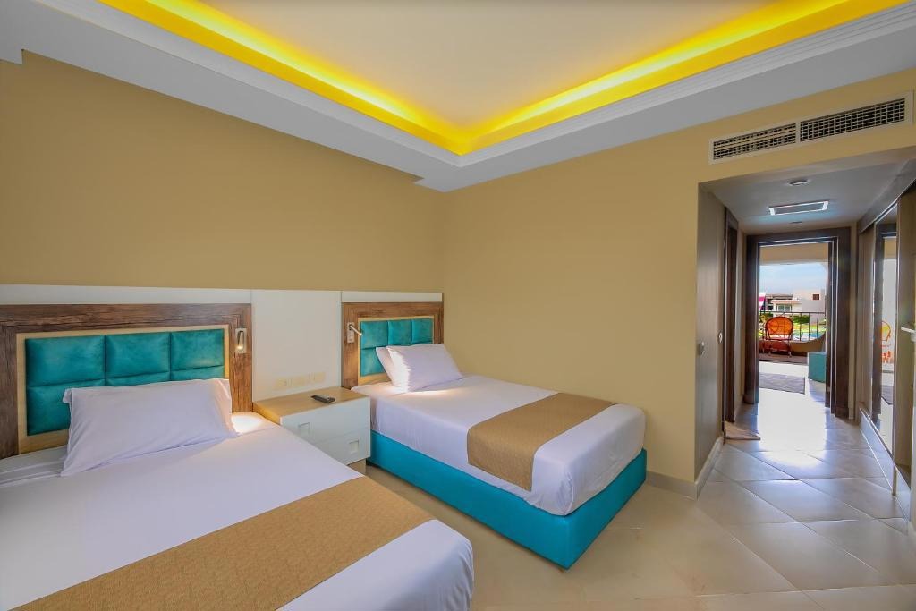 Hotel Titanic Resort & Aqua Park