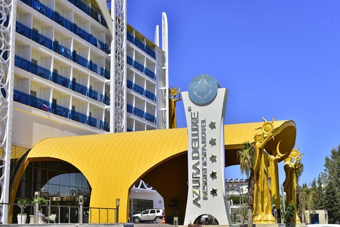 Azura Deluxe Resort & Spa