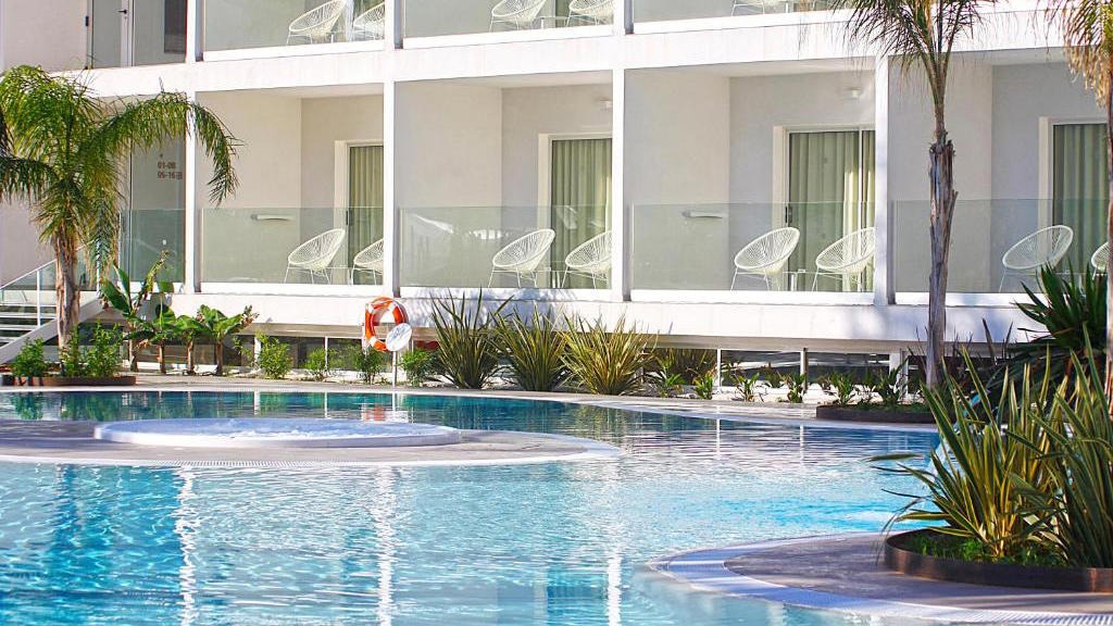 BG Caballero Hotel