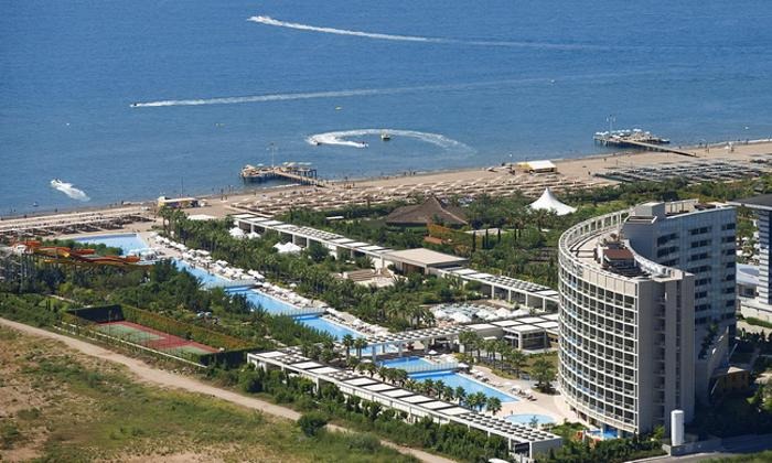 Crystal Centro Resort