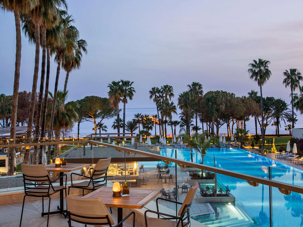 Acanthus and Cennet Barut Collection