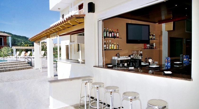 Hotel Prassino Nissi