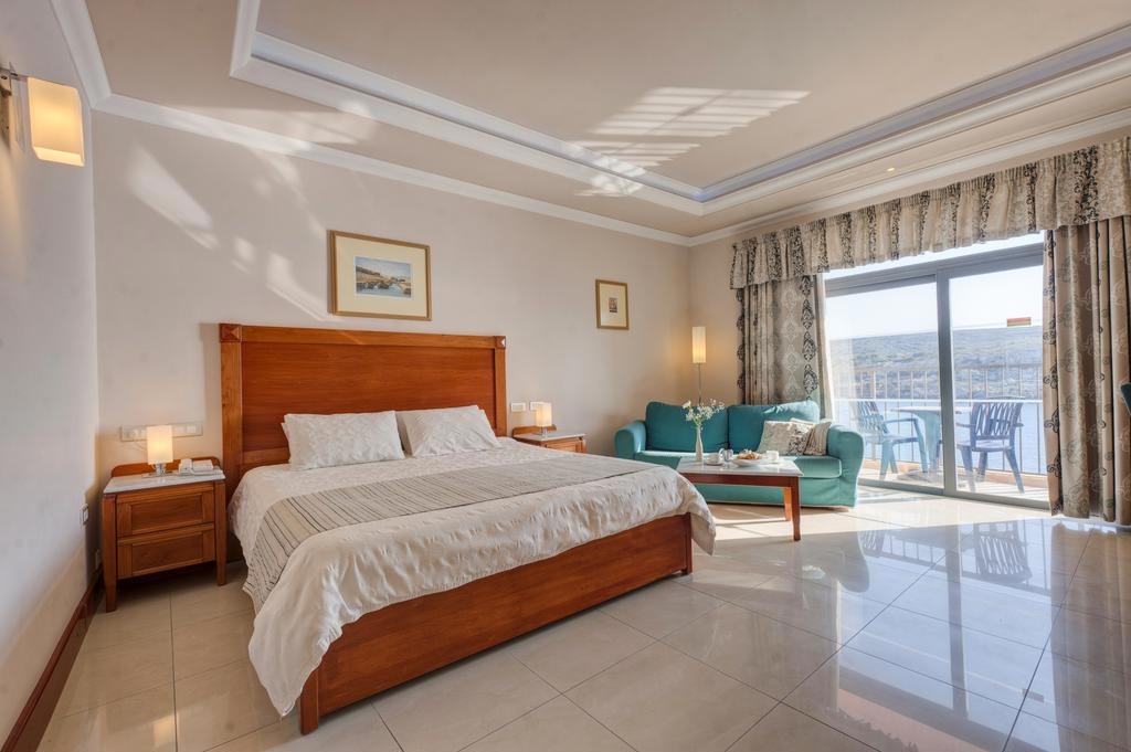 Paradise Bay Resort