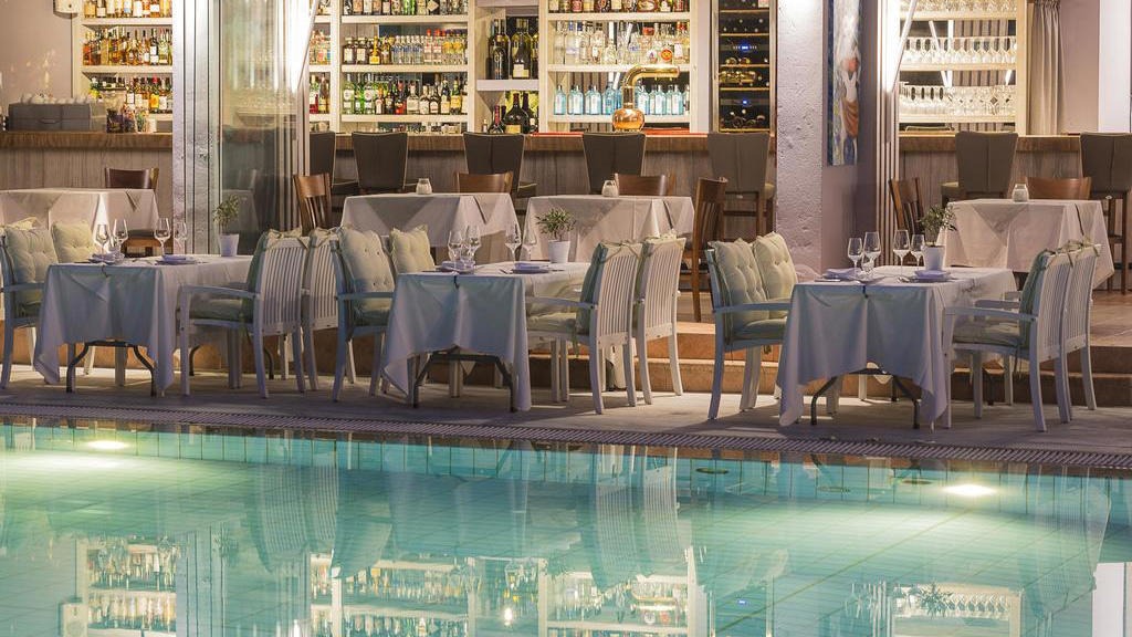 La Piscine Art Hotel