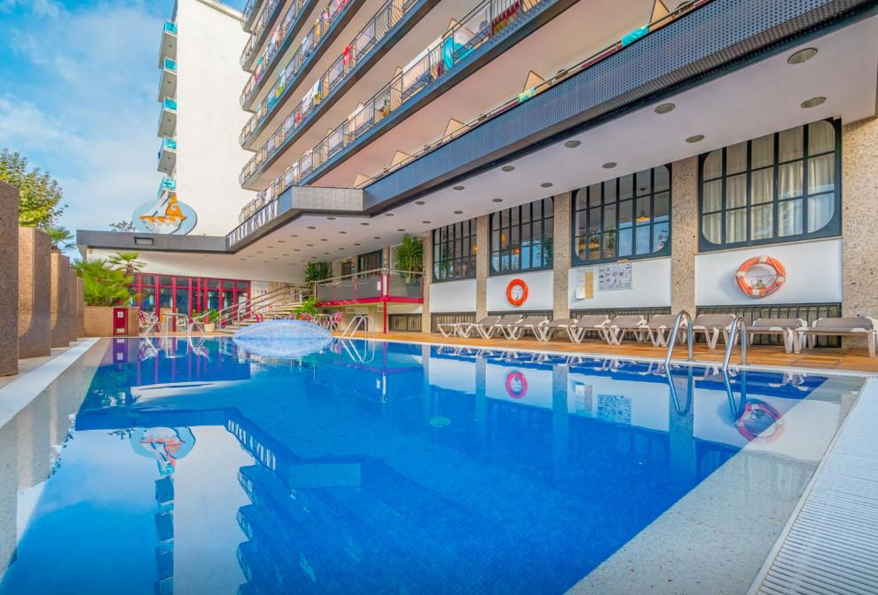Hotel Checkin Garbi