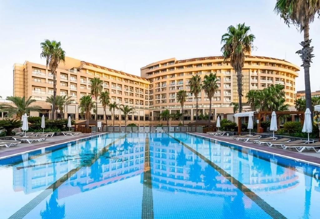 Hotel Fame Residence Lara