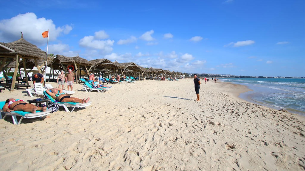 Orangers Beach Resort & Bungalows