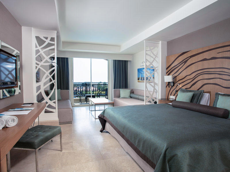 Paloma Oceana Resort
