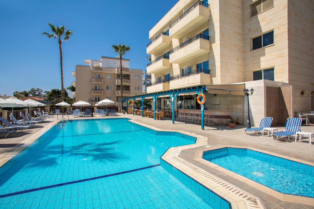 Kapetanios Hotel