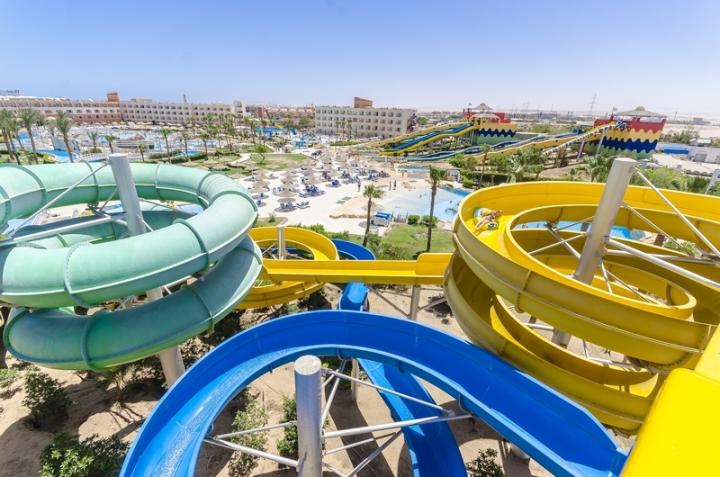 Titanic Resort & Aqua Park