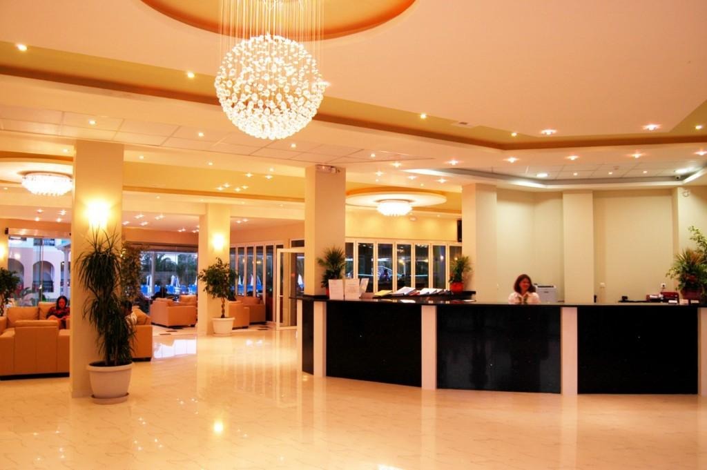 Majestic Hotel & Spa