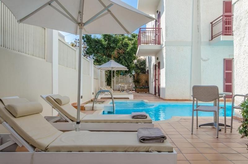 Aeolis Boutique Hotel