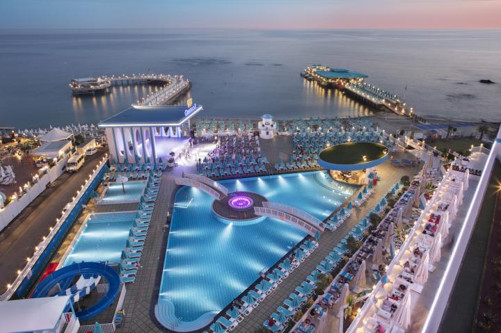 Granada Luxury Beach