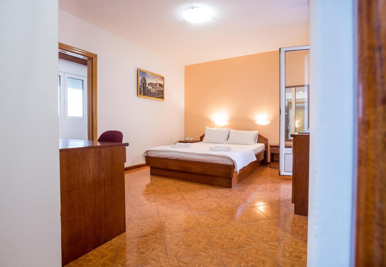 Hotel MB
