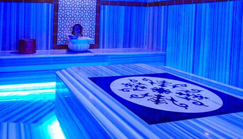 Club Aqua Plaza
