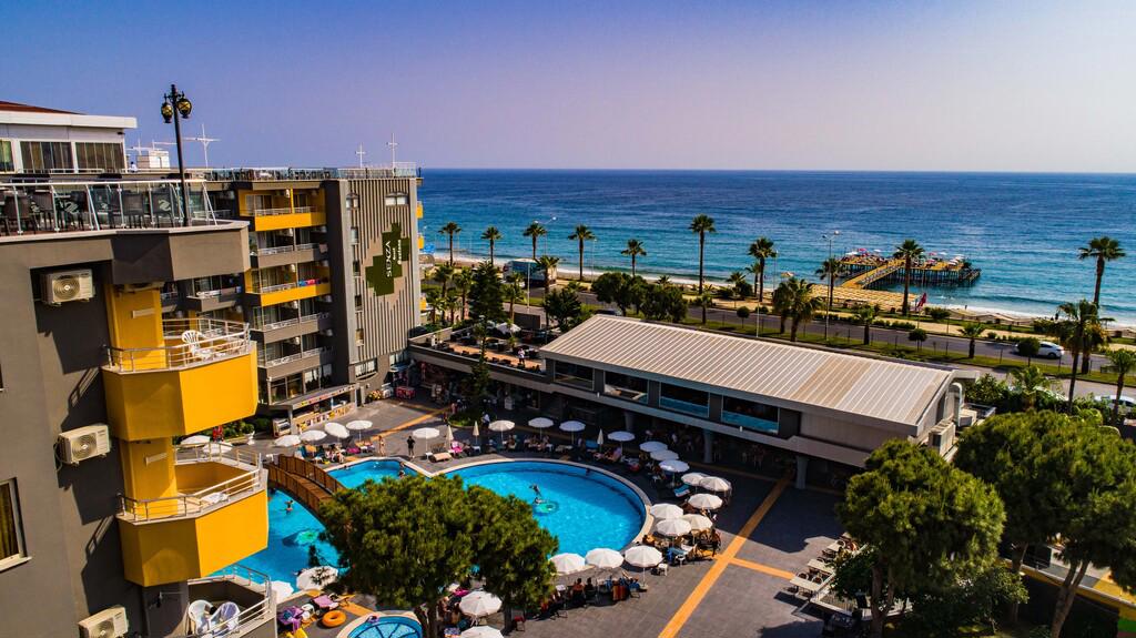 Hotel Senza Grand Santana