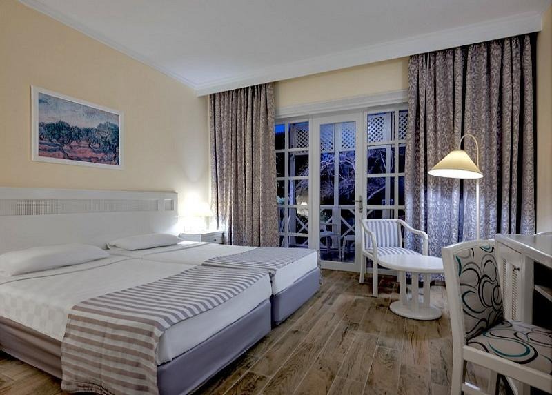 Asteria Family Resort Side (ex Euphoria Palm Beach Resort)