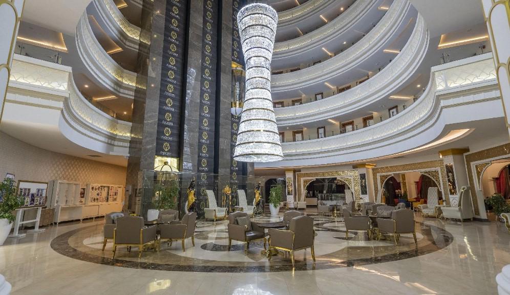Jadore Deluxe Hotel and Spa