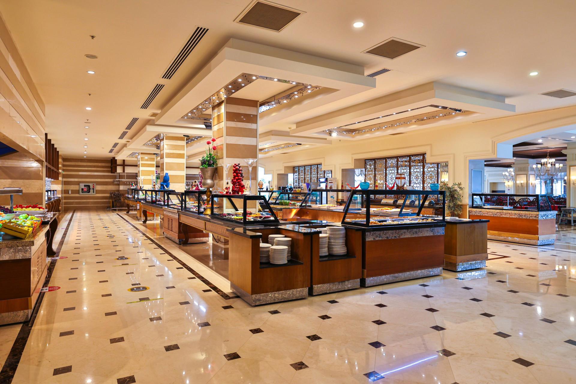 Hotel Crystal Palace Luxury Resort