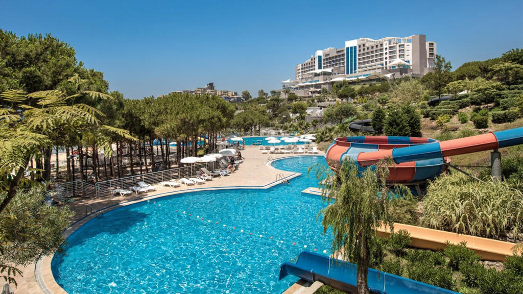 Aria Claros Beach & Spa Resort