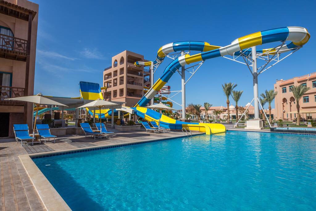 Pickalbatros Aqua Park Resort
