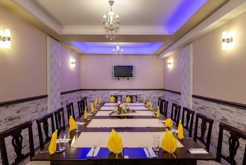 Hotel Zeus