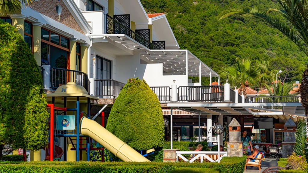 Karbelsun Hotel