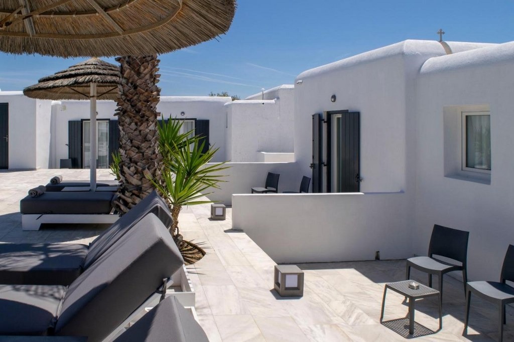 Giannoulaki Hotel