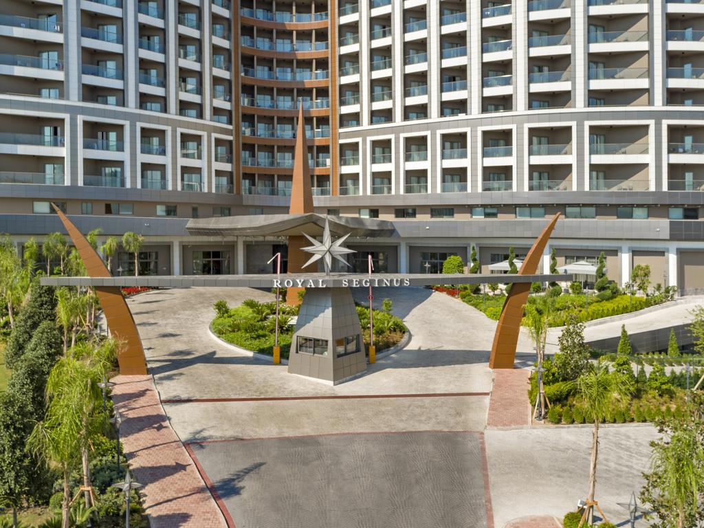 Royal Seginus Hotel