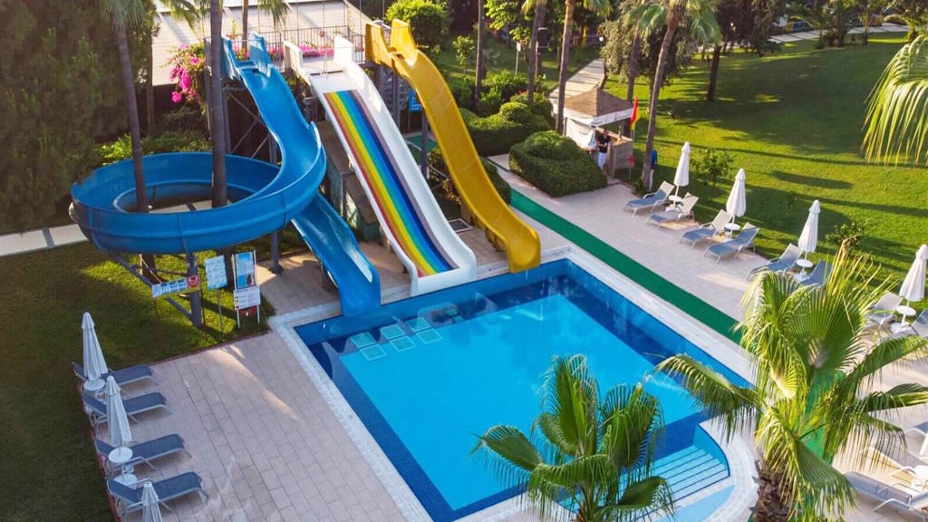 Insula Resort & Spa Hotel