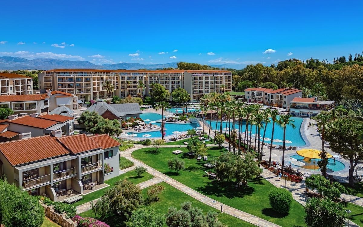 Arum Barut Collection