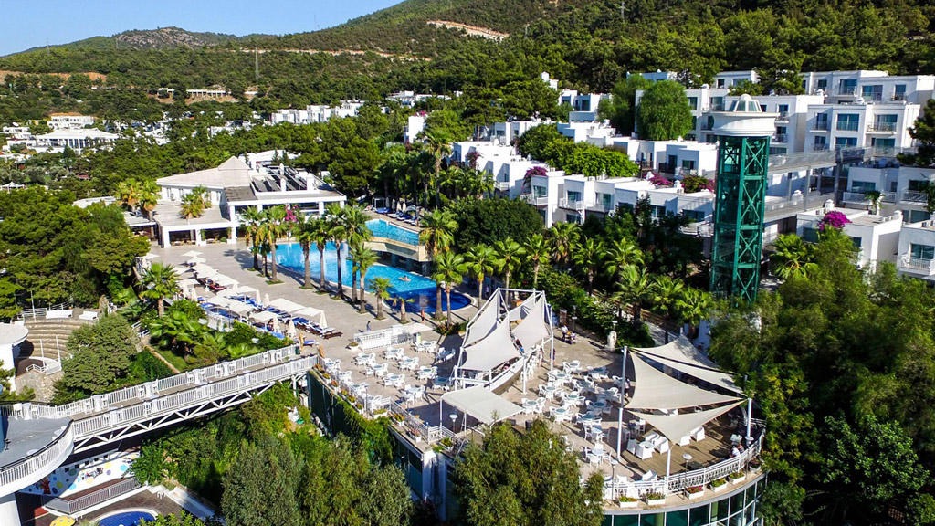 Blue Dreams Resort & Spa