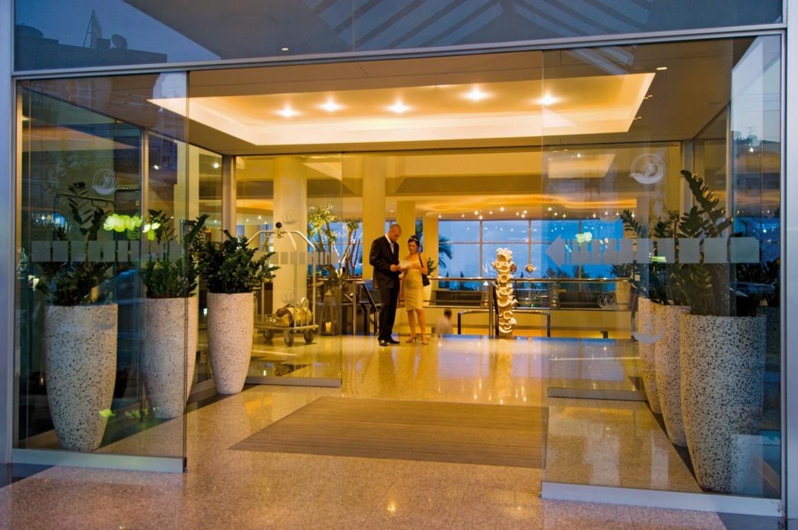 Hotel Mediterranean 