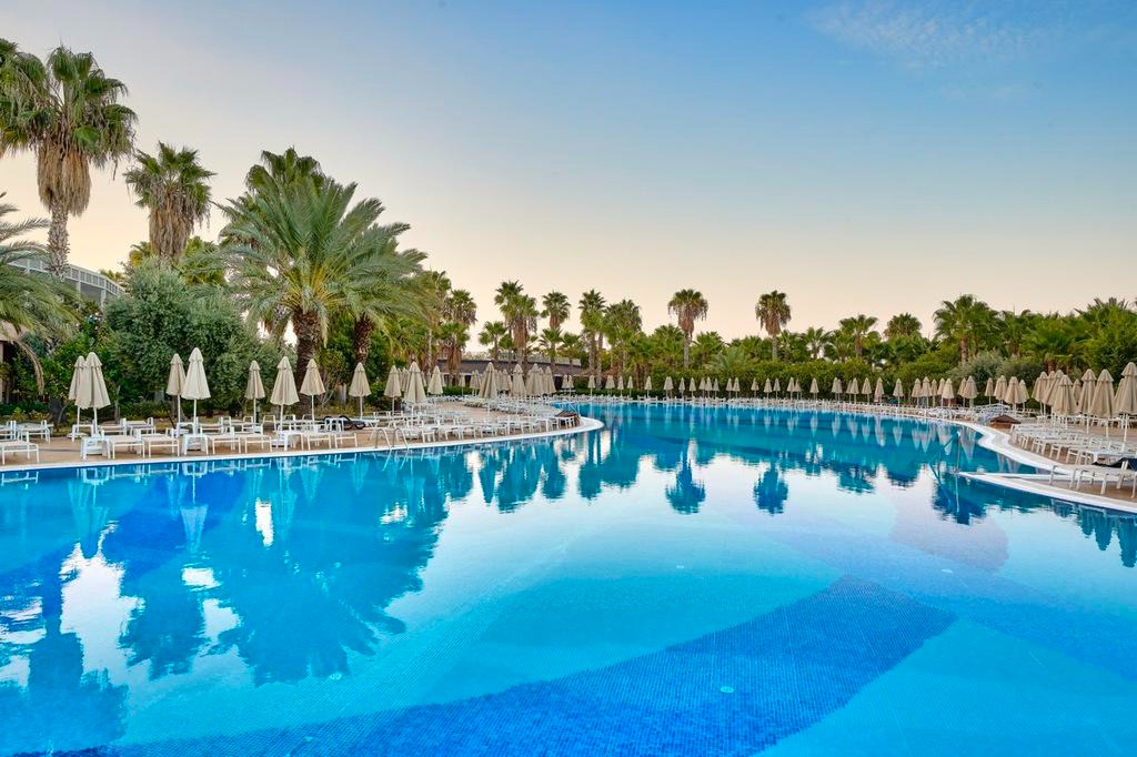 Seaden Sea World Resort and Spa