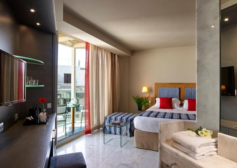 Hotel Kyma Suites Beach Hotel