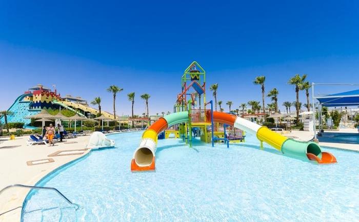 Titanic Resort & Aqua Park