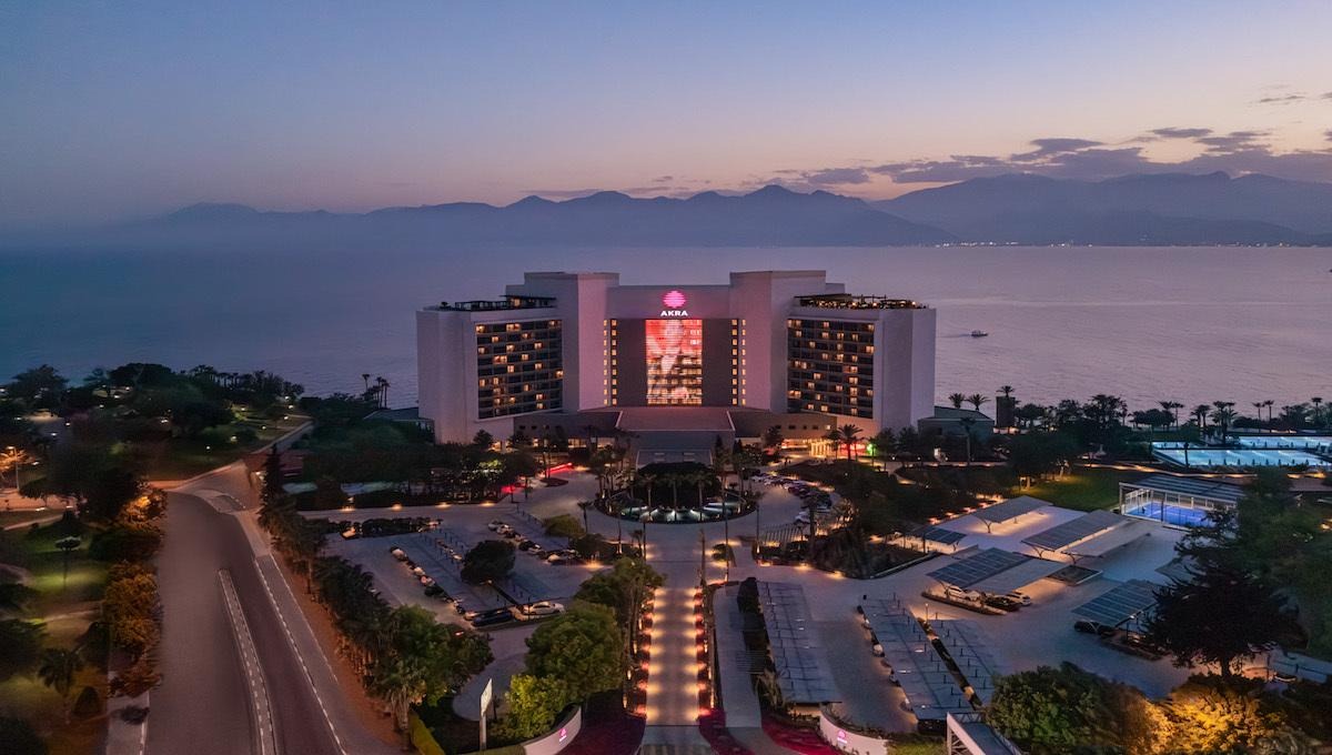 Akra Hotel